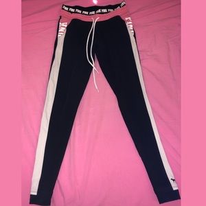 Pink by Victoria’s Secret leggings